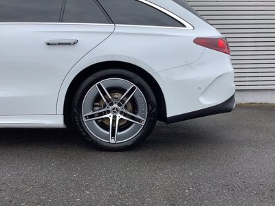 MERCEDES-BENZ E-CLASS - 7