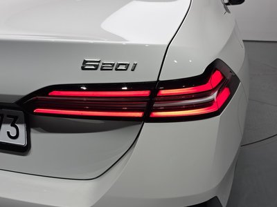 BMW 5 SERIES - 10