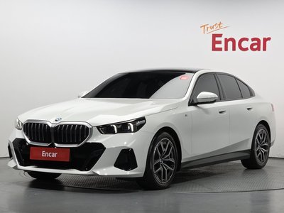 BMW 5 SERIES - 1