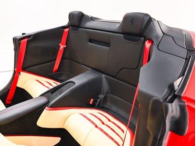 FERRARI ROMA SPIDER - 4