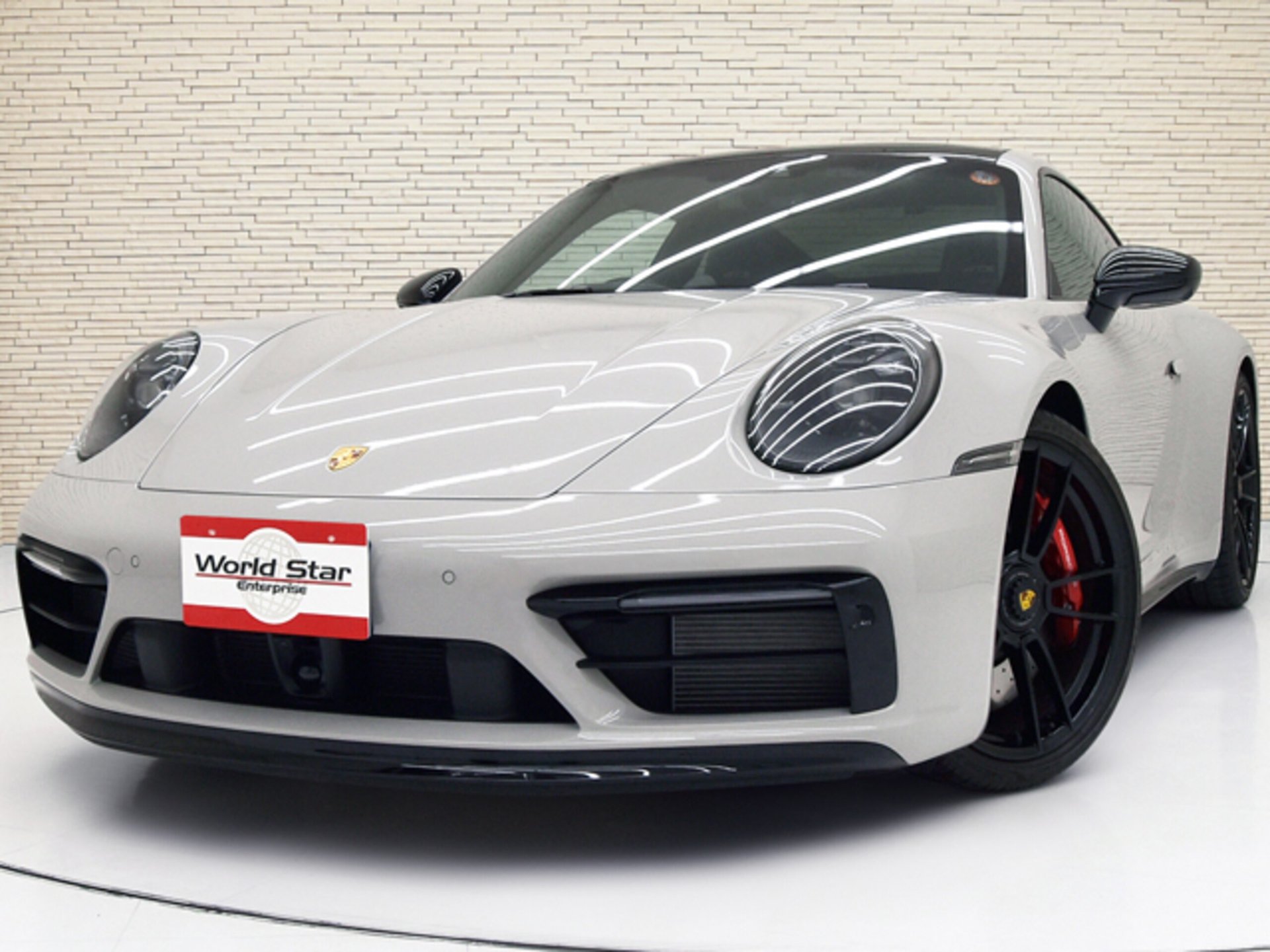 PORSCHE 911 - View 1