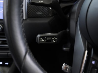 2023 Porsche MACAN thumbnail 31