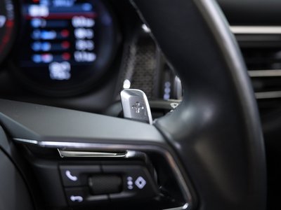 2023 Porsche MACAN thumbnail 29