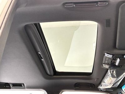 TOYOTA LAND CRUISER 250 - 8