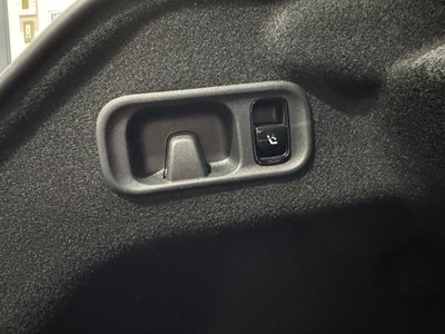 MERCEDES-BENZ C-CLASS - 10