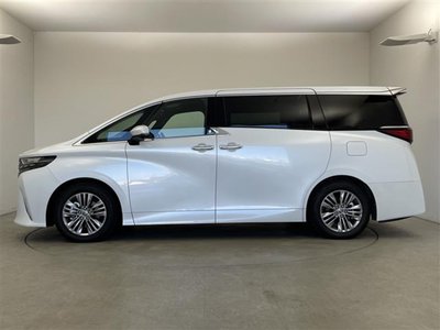 2025 Toyota ALPHARD 缩略图 21