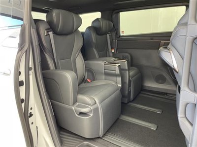 2025 Toyota ALPHARD 缩略图 12