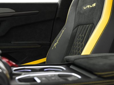 2024 Lamborghini URUS — миниатюра 14