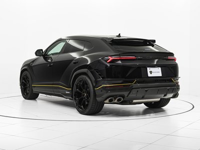 2024 Lamborghini URUS — фото 6