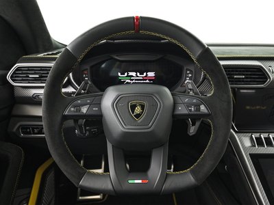 2024 Lamborghini URUS — миниатюра 21