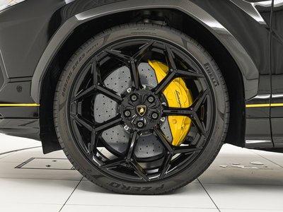 2024 Lamborghini URUS — миниатюра 32
