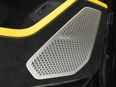 2024 Lamborghini URUS — миниатюра 11