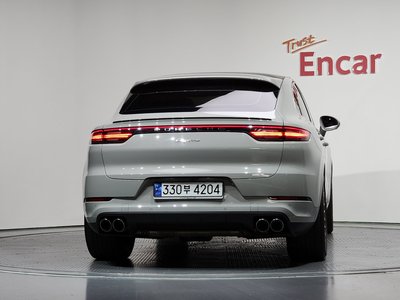 PORSCHE CAYENNE - 4