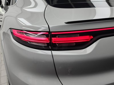 PORSCHE CAYENNE - 10