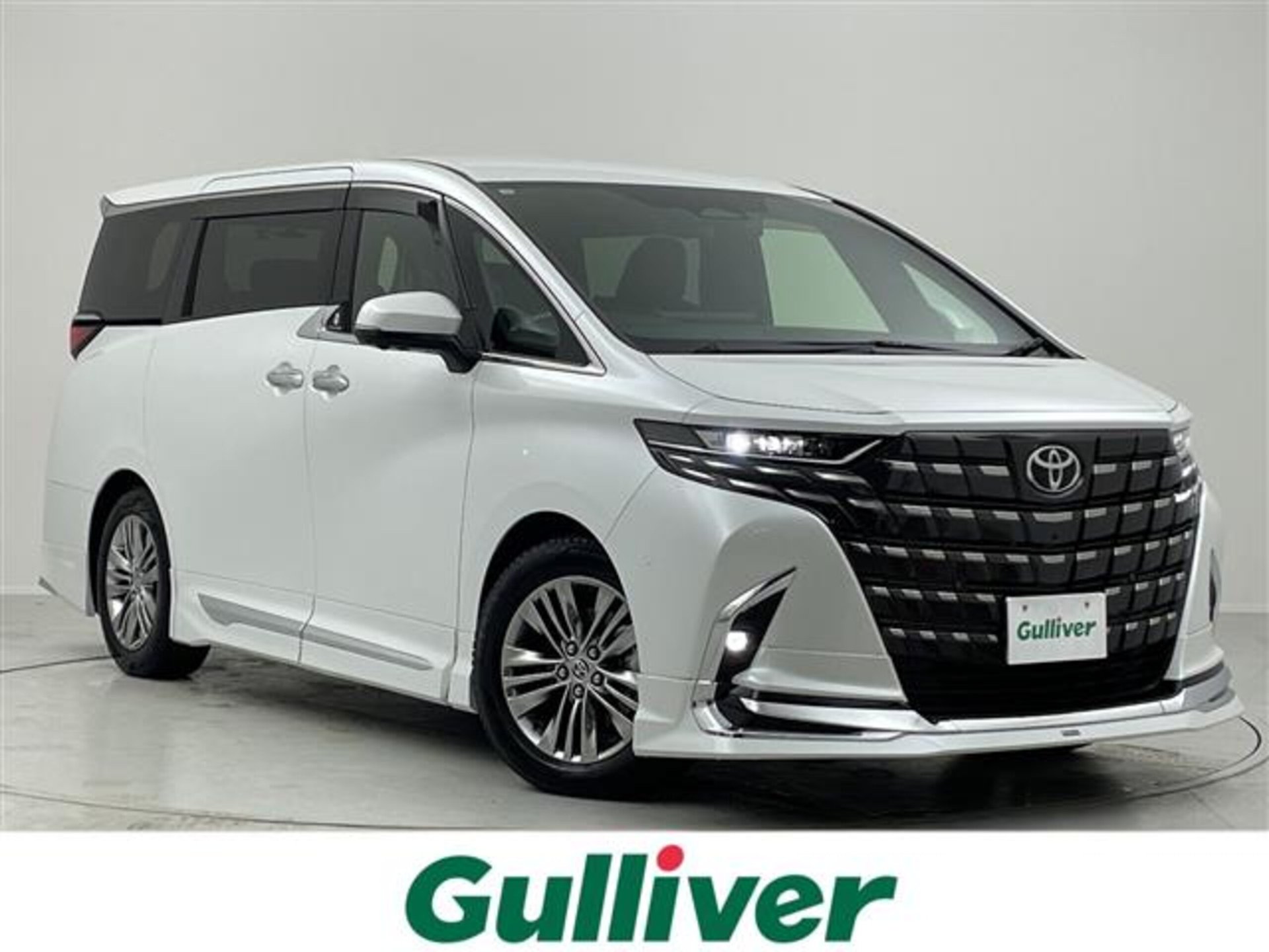 TOYOTA ALPHARD - View 1