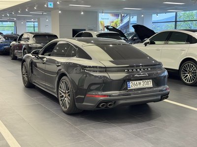 PORSCHE PANAMERA - 2