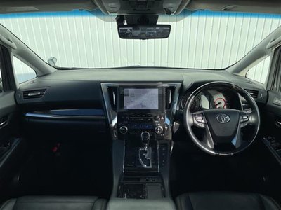 TOYOTA ALPHARD - 2