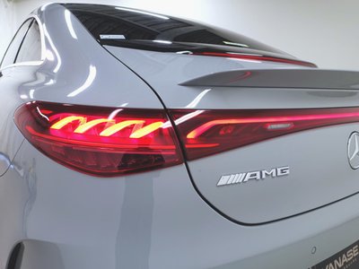 MERCEDES-BENZ EQE AMG - 5
