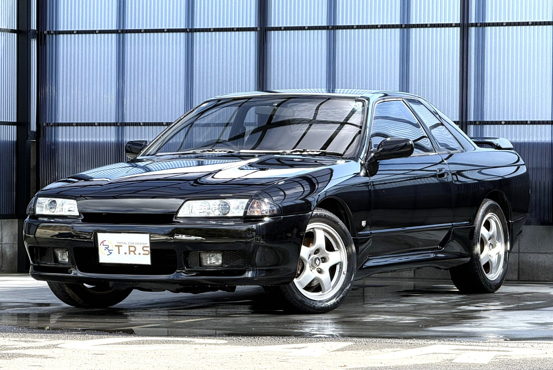 NISSAN SKYLINE COUPE - View 1