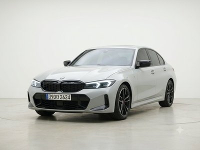 2025 BMW 3 SERIES photo 5