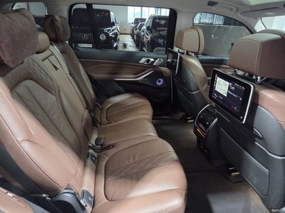2021 BMW X7 缩略图 12