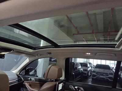 2021 BMW X7 缩略图 17