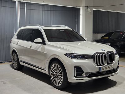 2021 BMW X7 照片 2