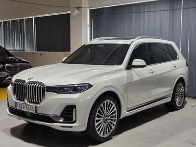 2021 BMW X7 照片 1