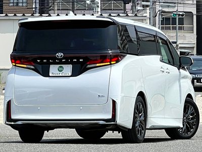 TOYOTA VELLFIRE - 2