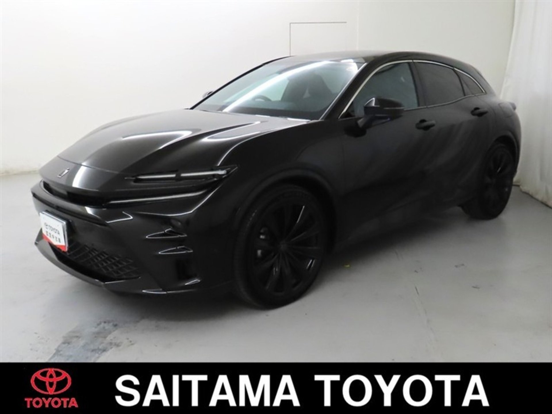 TOYOTA CROWN SPORT - View 1