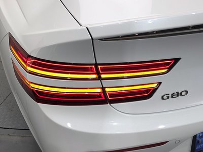 GENESIS G80 (RG3) - 10
