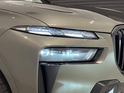 2025 BMW X7 缩略图 11