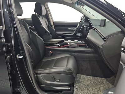 صورة 10 لـ 2021 Genesis GV70