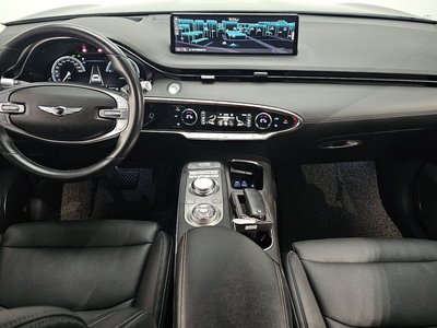 صورة 5 لـ 2021 Genesis GV70