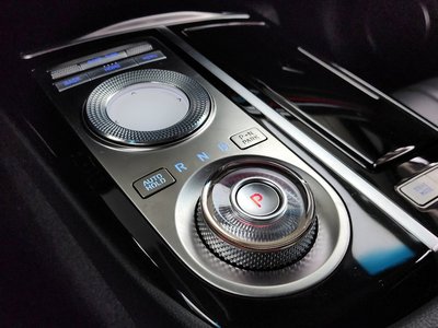 GENESIS G80 (RG3) - 9