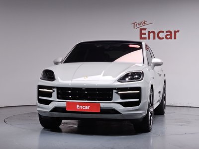 2025 Porsche CAYENNE 照片 2