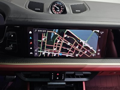 2025 Porsche CAYENNE — миниатюра 20