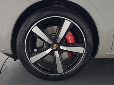 2025 Porsche CAYENNE 照片 6