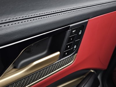 2025 Porsche CAYENNE — миниатюра 32