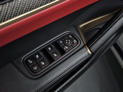 2025 Porsche CAYENNE — миниатюра 40