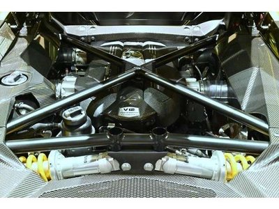 LAMBORGHINI AVENTADOR ROADSTER - 4