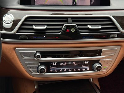 صورة مصغرة 11 لـ 2021 BMW 7 SERIES