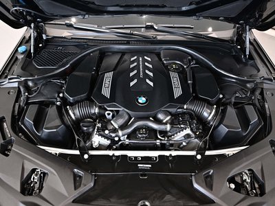 BMW 8 SERIES - 7