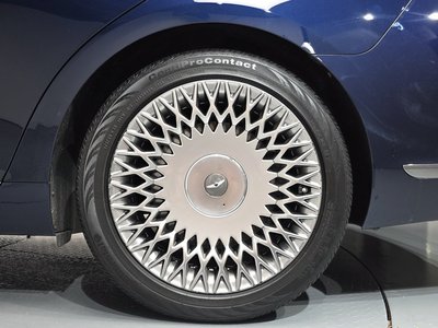صورة 8 لـ 2019 Genesis G90