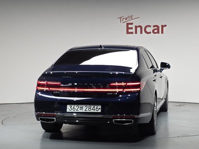 صورة 4 لـ 2019 Genesis G90
