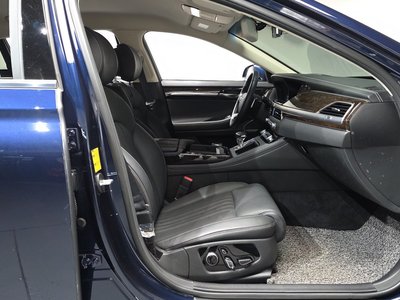 2019 Genesis G90 — миниатюра 16