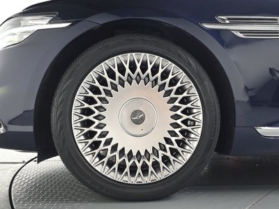 صورة 6 لـ 2019 Genesis G90