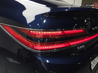صورة 10 لـ 2019 Genesis G90