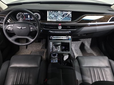 صورة 5 لـ 2019 Genesis G90