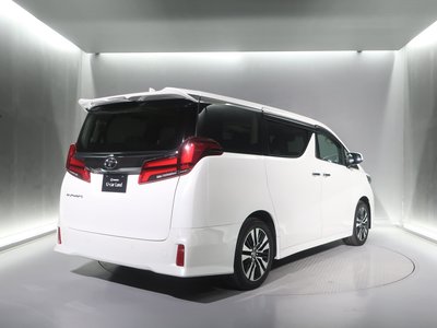 TOYOTA ALPHARD - 2